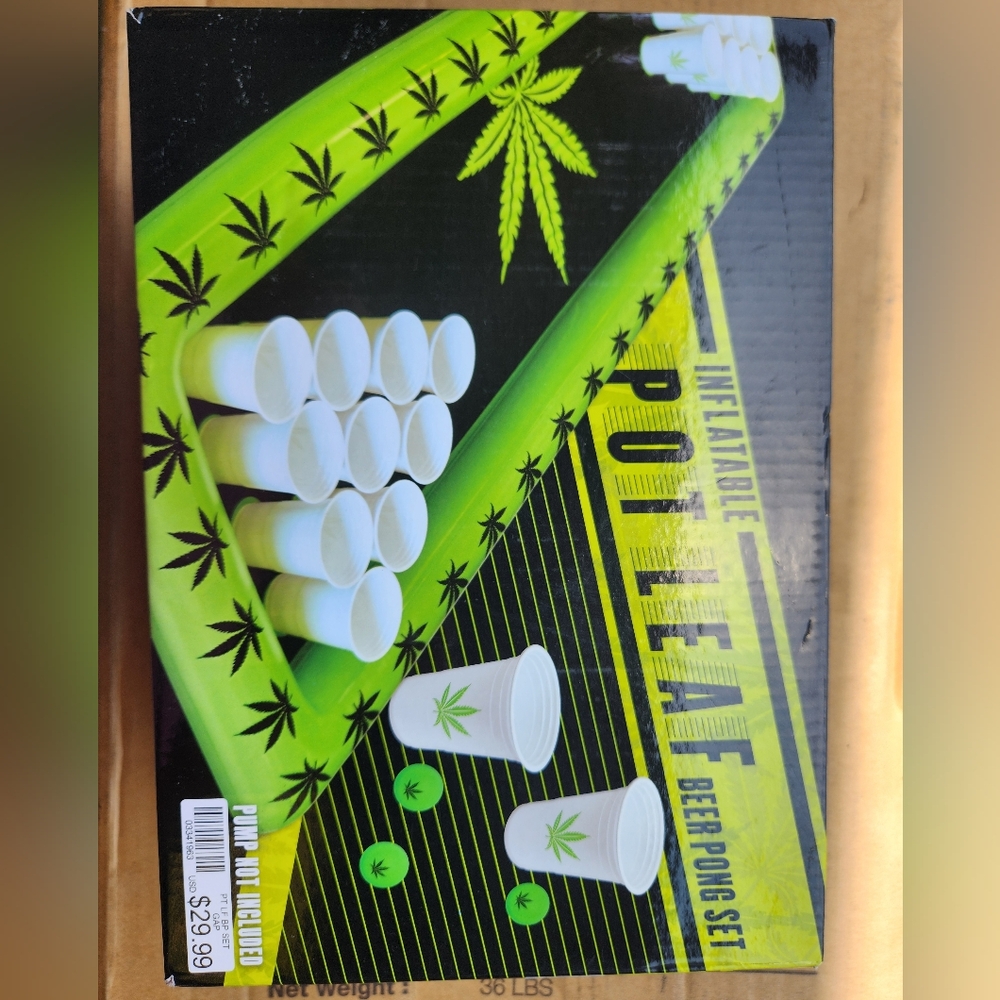 Pot leaf inflatable beer pong set - Picture 3 of 9